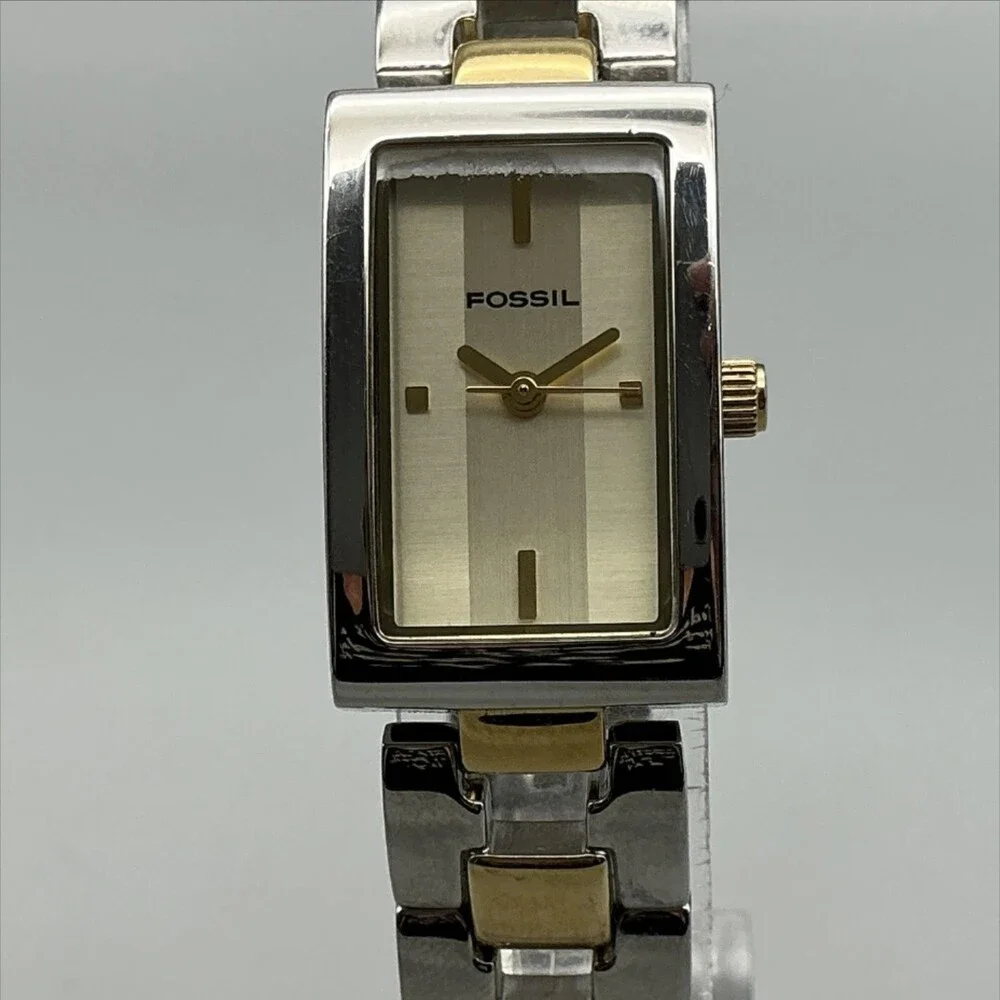 Fossil F2 ES-1109 Womens Watch 18mm Champagne Dial Two Tone New Battery 8
